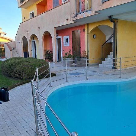 La Casa Di Mery Desenzano del Garda Bagian luar foto