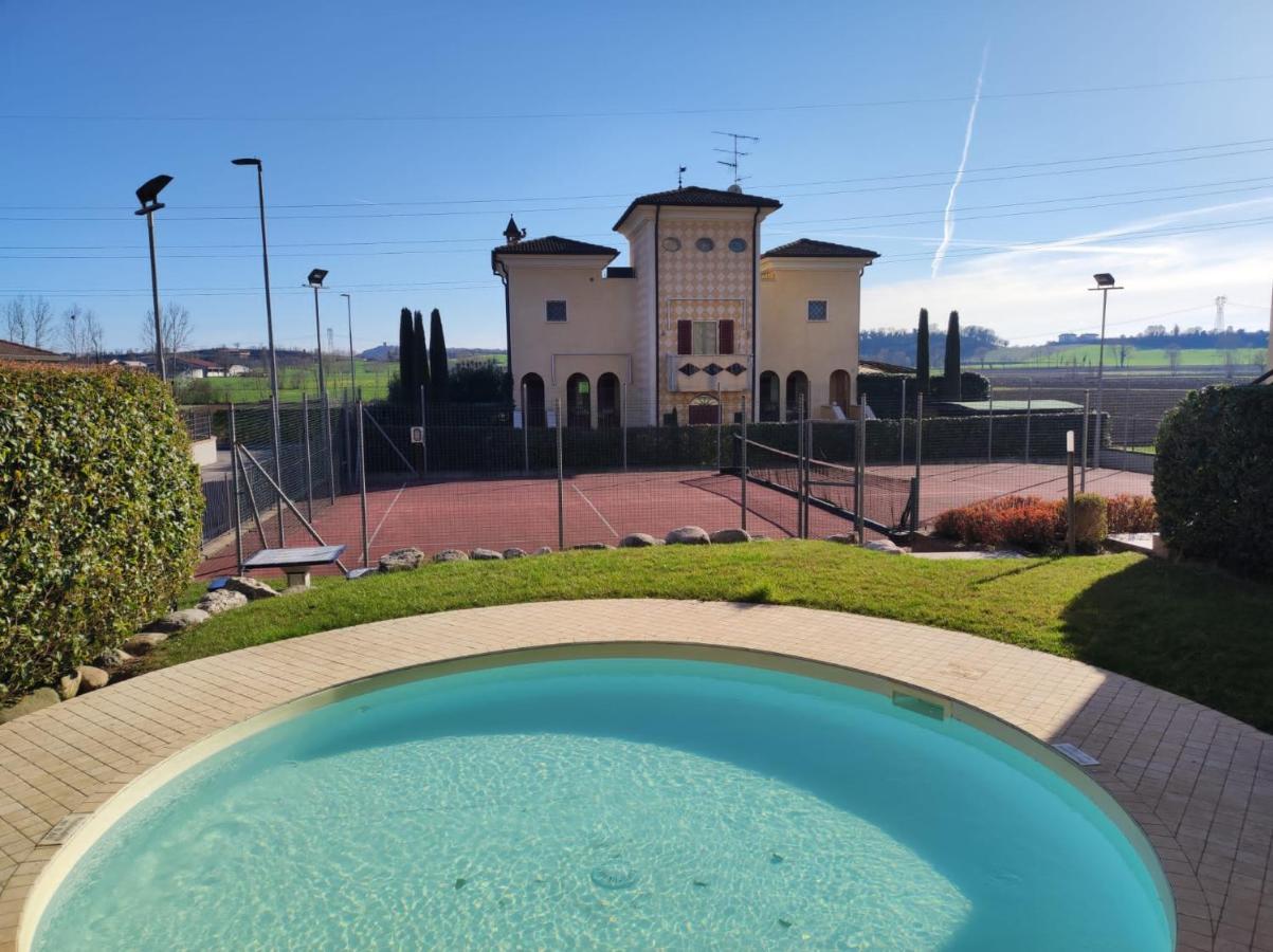 La Casa Di Mery Desenzano del Garda Bagian luar foto