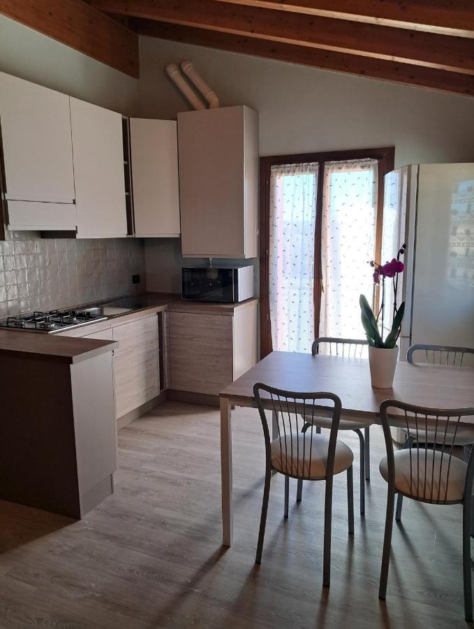 La Casa Di Mery Desenzano del Garda Bagian luar foto