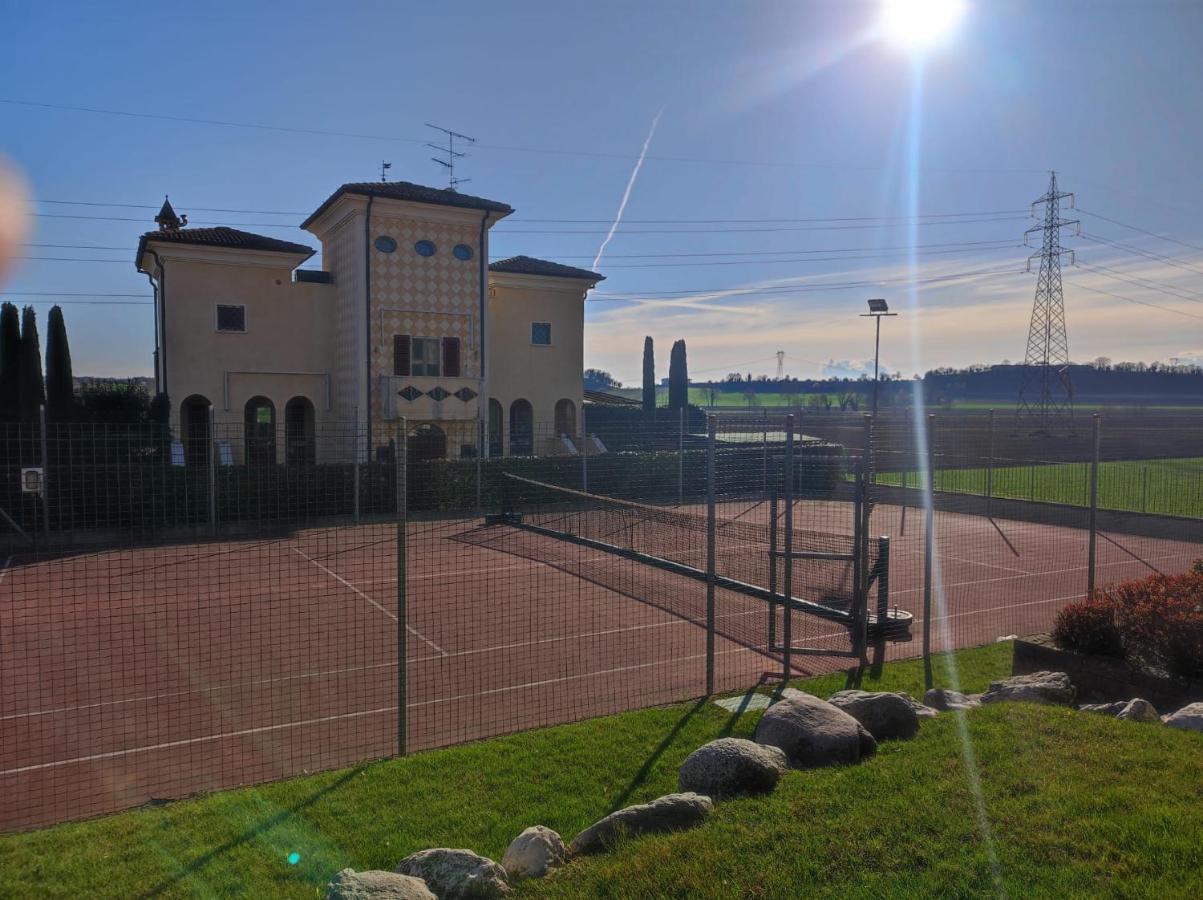 La Casa Di Mery Desenzano del Garda Bagian luar foto